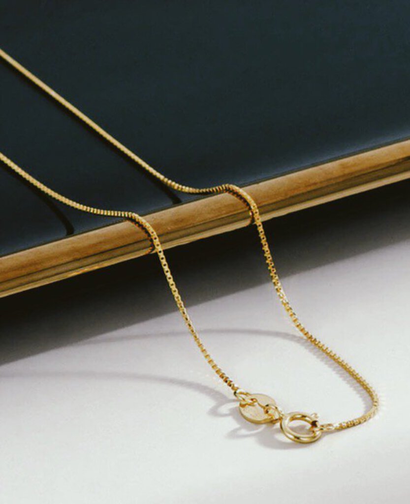 Hanune Evil Eye Hammered Gold Oval Pendant