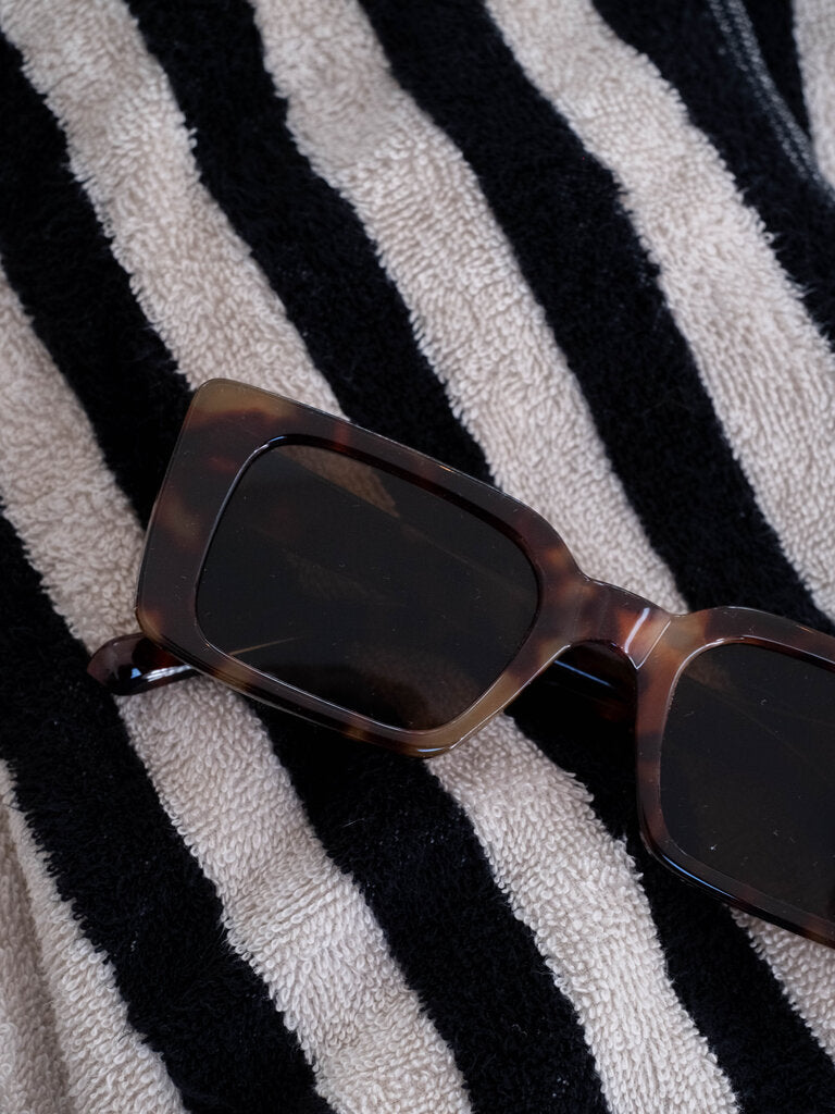 Jaz Rectangle Sunglasses