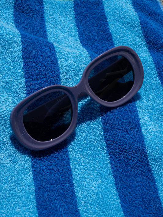 Nikkaela Retro Round Sunglasses