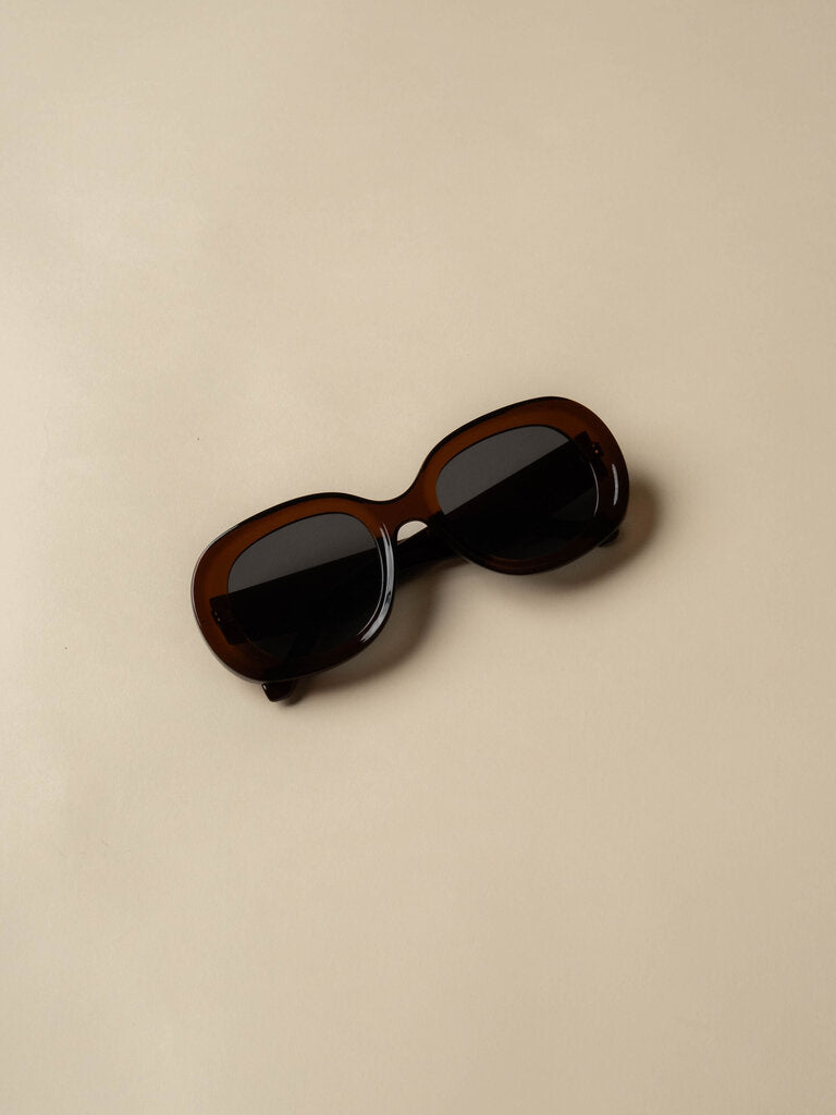 Nikkaela Retro Round Sunglasses