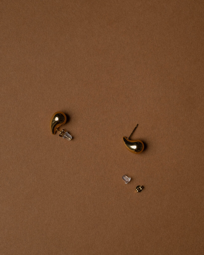 Vicky Small Tear Drop Stud Earrings