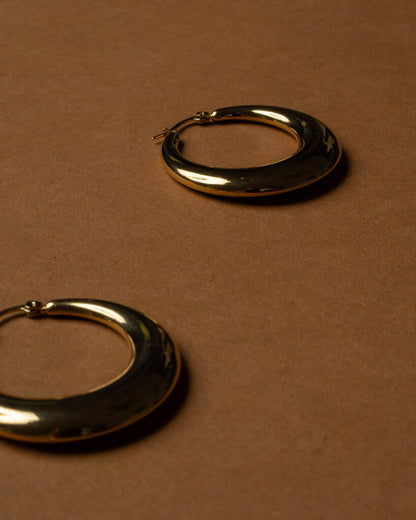 Va-va-voom Voluptuous Hoop Earring