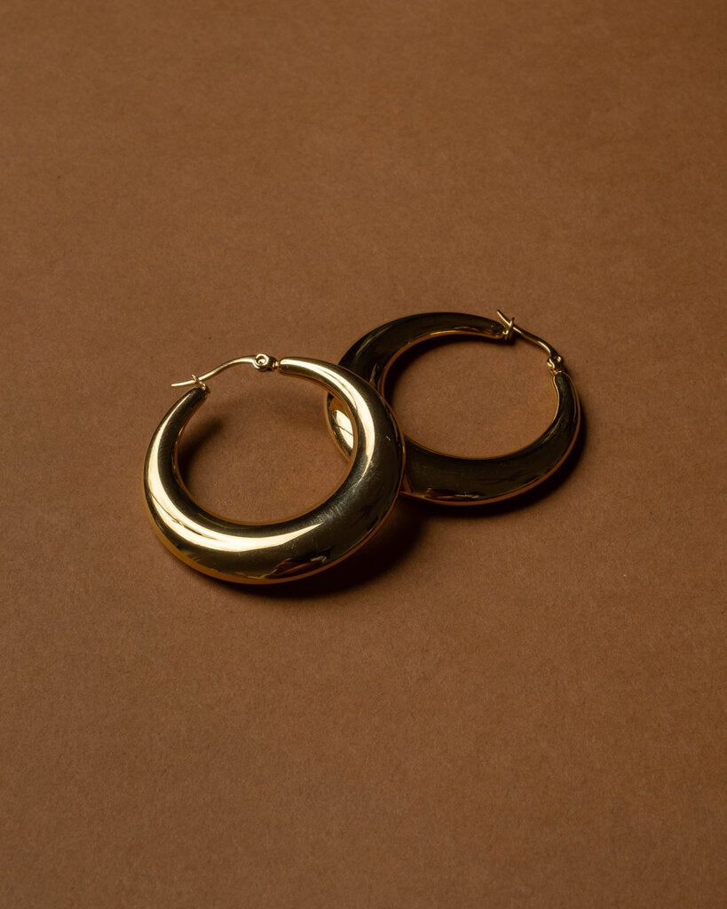 Va-va-voom Voluptuous Hoop Earring