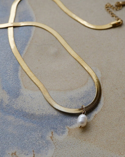 Flat Snake Chain + Pearl Pendant Necklace