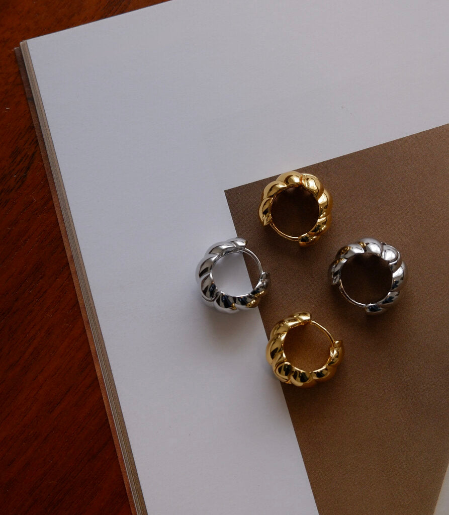 Arya Thick Twisted Hoops
