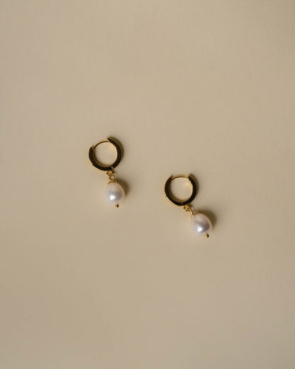 Laurel Fresh Water Pearl Huggie