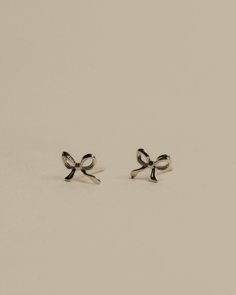 Simple Bow Studs